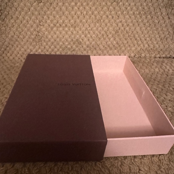 Louis Vuitton Luxurious Brown Wallet Box - Picture 3 of 4